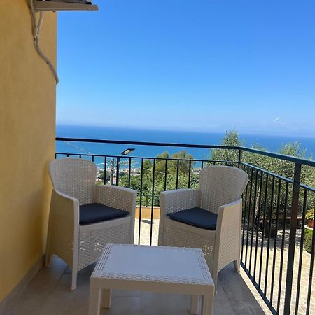B&B "L'Eco Del Mare" アグローポリ エクステリア 写真