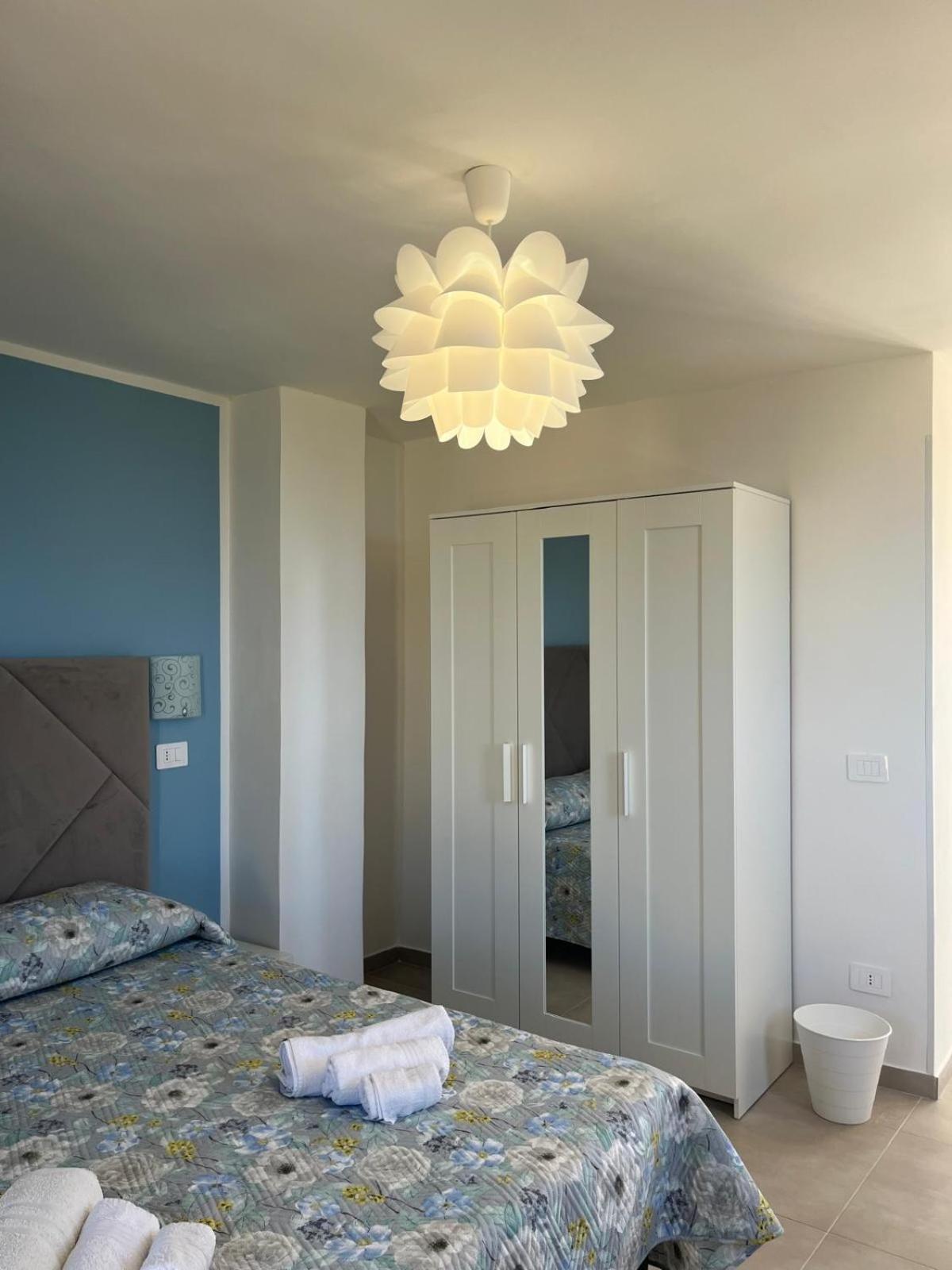 B&B "L'Eco Del Mare" アグローポリ エクステリア 写真